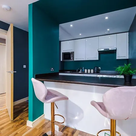 아파트 Spacious - Sleeps 9 *