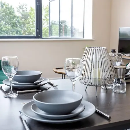 Bright And Modern 2 Bedroom * Manchester