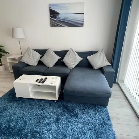 Superb 1 Bed - 3 Min To Tram - Free On Site Parking - Sleeps 3 * Manchester