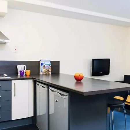 Modern Rooms For Students Only, Manchester - Sk * マンチェスター