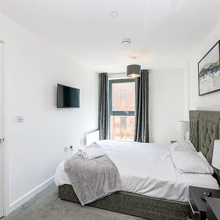 Insignia Apartment