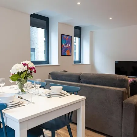 Pillo Serviced - Apartament