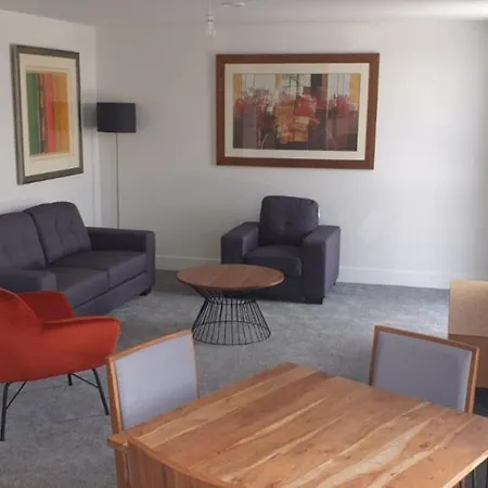 Red Ba Serviced Accommodation- Adelphi *
