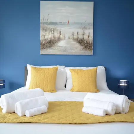 Апартаменты Deansgate Heights, *