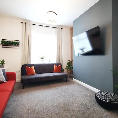 The Mellor - With Free Parking - 5 Minutes Drive To Coop Live Arena, Etihad Stadium & Centre *