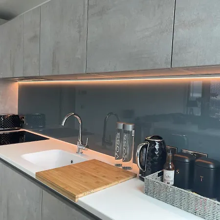 The Chelsea Centre Apartment Manchester
