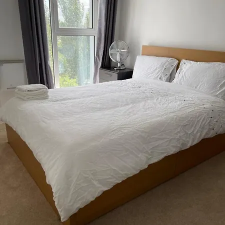 Lovely 1-bedroom With Parking * Manchester