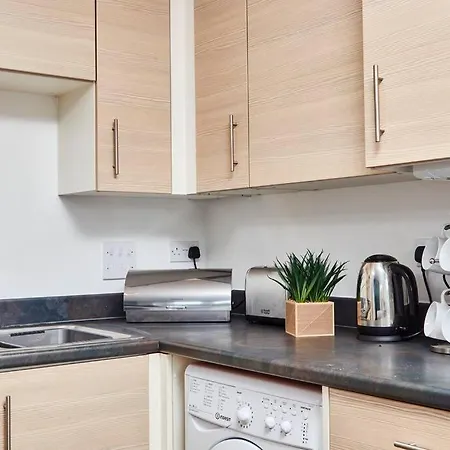 Gem - Sleeps 6 * Manchester