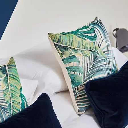 Apartment Gem - Sleeps 6 Manchester