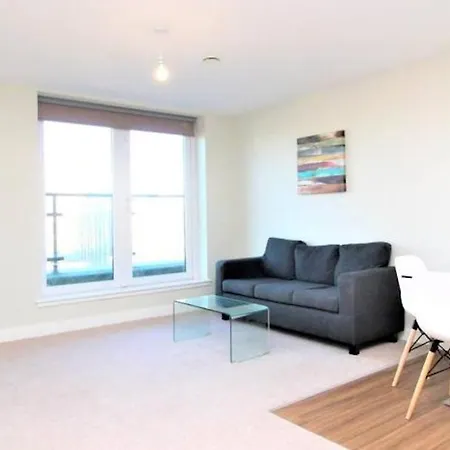 Апартаменты Modern 1 Bed Apartment Perfect For Couples Balcony *