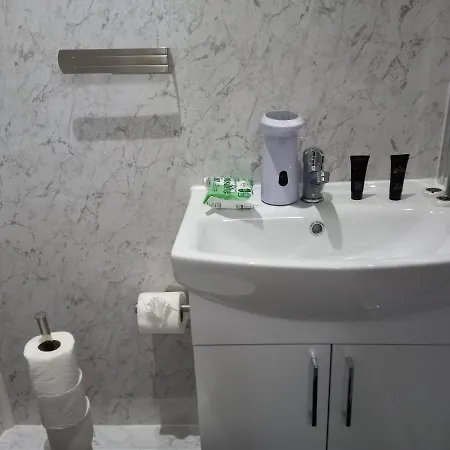 Bed & Breakfast Cozzy Manchester