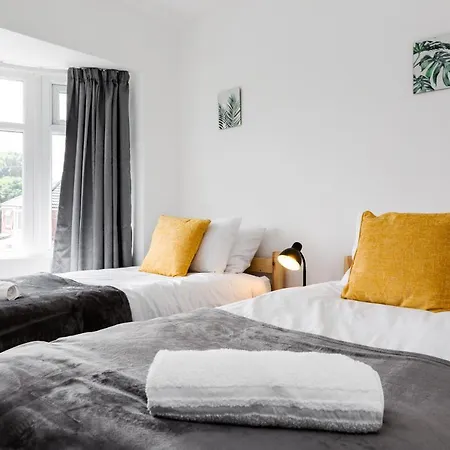 1 Mile To Etihad Stadium & Coop Arena, Free Parking, 7 Ppl Дом отдыха Манчестер