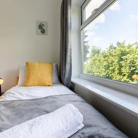 1 Mile To Etihad Stadium & Coop Arena, Free Parking, 7 Ppl * Манчестер