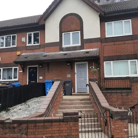 公寓 Entire Rental, Easy Reach To Etihad Stadium *