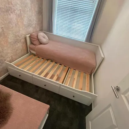 Charming 3-bed House Near Central * Manchester