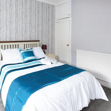 Crystal House 10min To Centre Ideal For Work And Leisure *