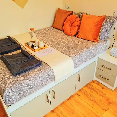 アパート Full Flat-g Floor-private Kitchen/bathroom-parking マンチェスター