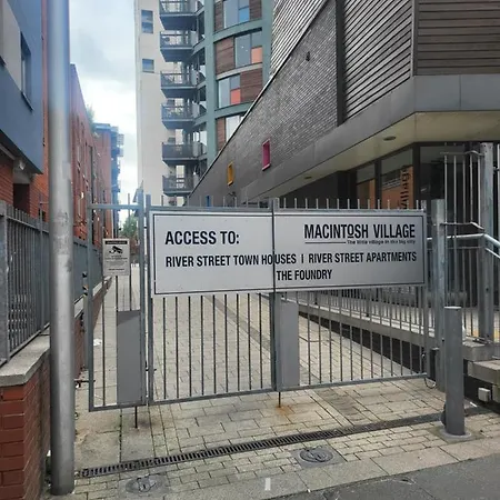 Living 2 Bedroom 2 Bathroom In Deansgate M1