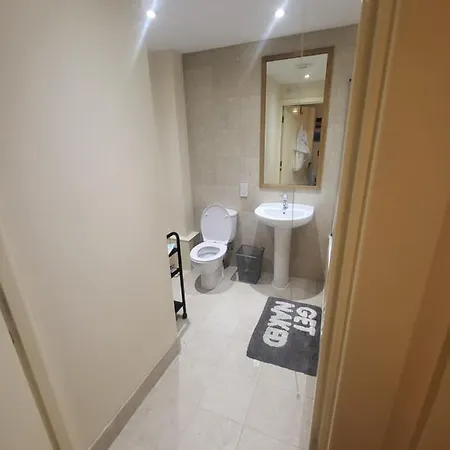 Living 2 Bedroom 2 Bathroom In Deansgate M1 Apartment Manchester