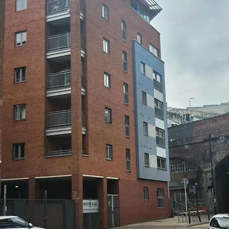 Living 2 Bedroom 2 Bathroom In Deansgate M1 *