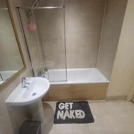 Living 2 Bedroom 2 Bathroom In Deansgate M1 * Manchester