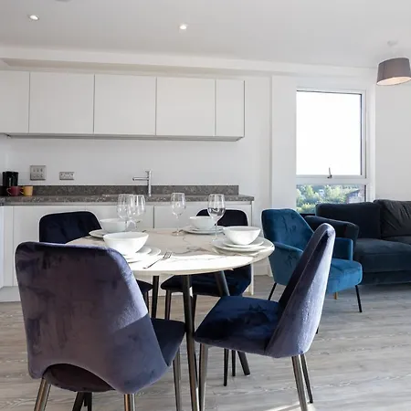 Lovely 1 Bedroom Apartment In Salford Manchester Apartment *