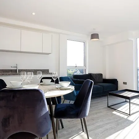 Lovely 1 Bedroom Apartment In Salford Manchester