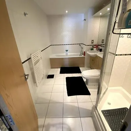 Lejlighed Huge 2 Bed, 2 Bathroom Appt With Free Parking Manchester