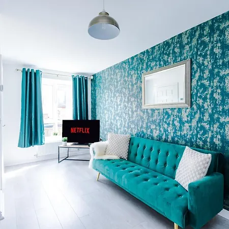 Holiday home 5 Bedroom House Hosted By Mcr Dens Manchester