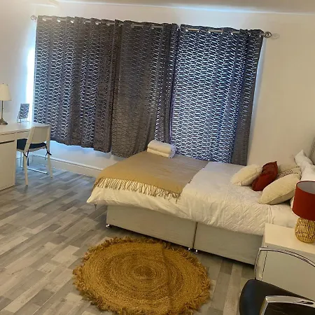 Апартаменты Bammy's Place