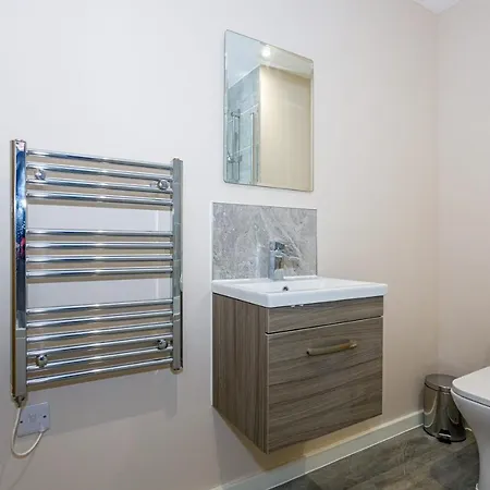 Modern 1 Bed