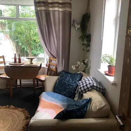 Apartment Private Studio Flat Great Location In Manchester