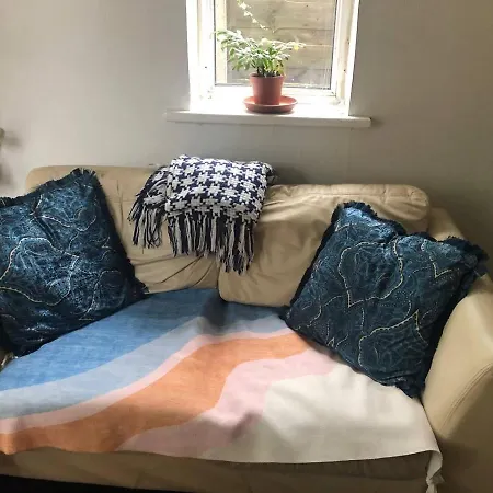 Private Studio Flat Great Location In Apartment
