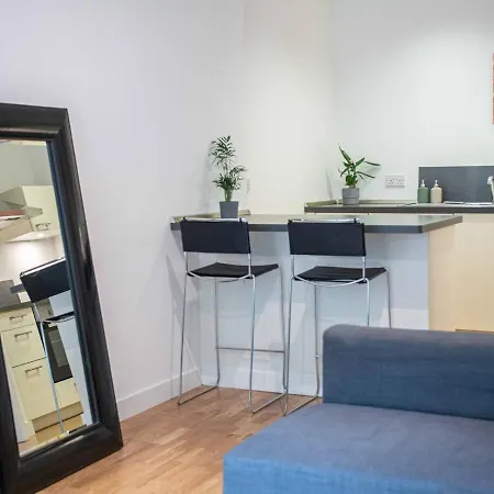 Pass The Keys Modern 1 Bedroom In Central