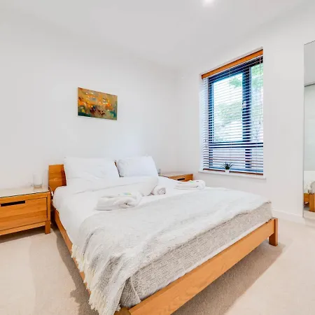 Апартаменты Pass The Keys Modern 1 Bedroom In Central *