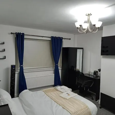 Cozzy Bed & Breakfast Manchester