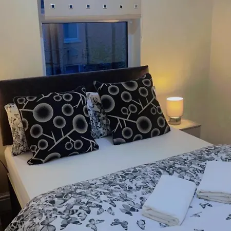 Old Trafford * Manchester