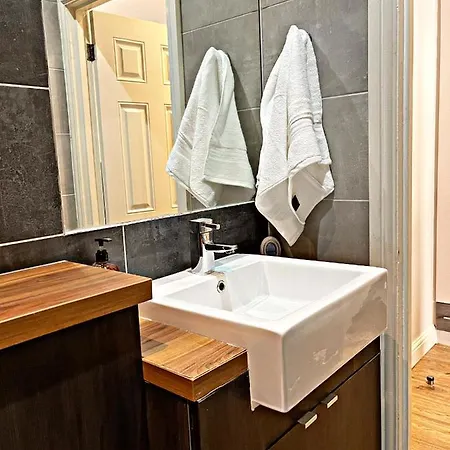 Cosy Serviced Heart Of Manchester