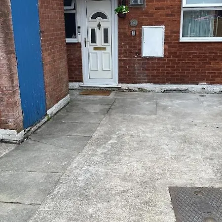 Bv Luxury Spacious 3 Bedroom House At Isaac Close