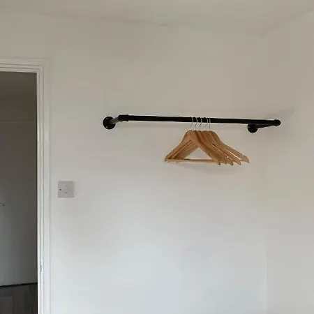 Bv Luxury Spacious 3 Bedroom House At Isaac Close Holiday home *