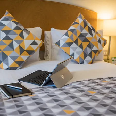 Holiday Manchester West By Ihg