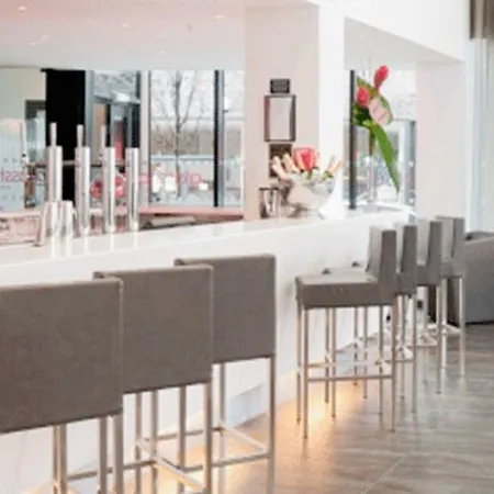 מלון Crowne Plaza Centre By Ihg