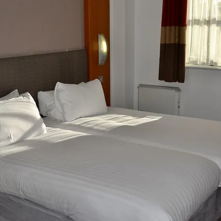 Hotel Holiday - Central Park, An Ihg Manchester