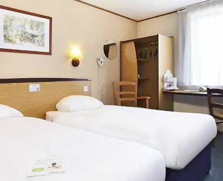Campanile Hotel 2*