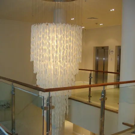 Express Centre By Ihg Hotel