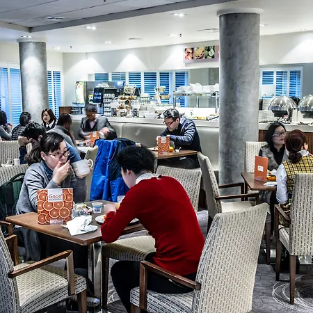 Hotel Express Centre By Ihg