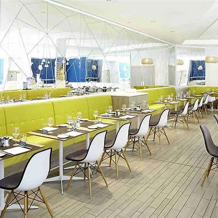 Novotel Centre 4*