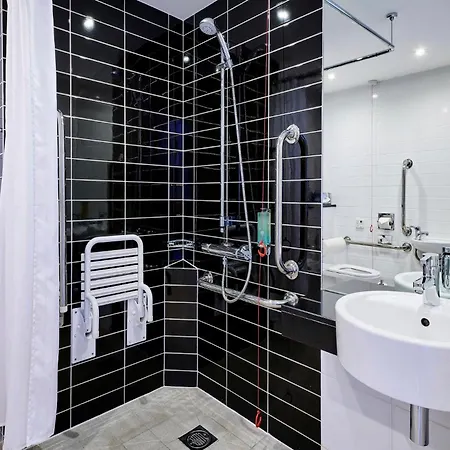 Express Centre Arena By Ihg Hotel Manchester