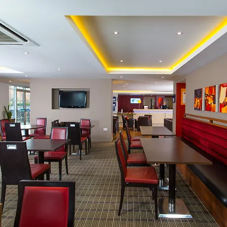Express - Salford Quays By Ihg Hotel 3*