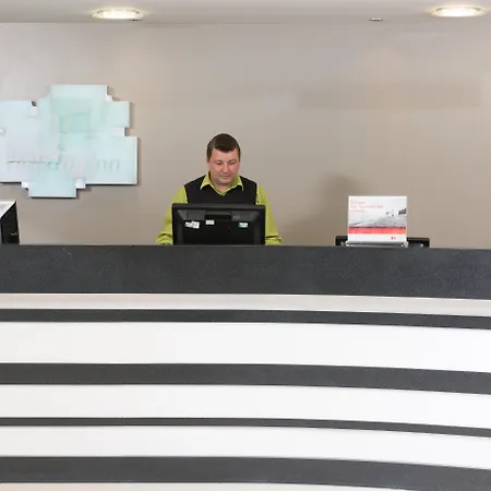 Hotel Manchester-mediacityuk By Ihg